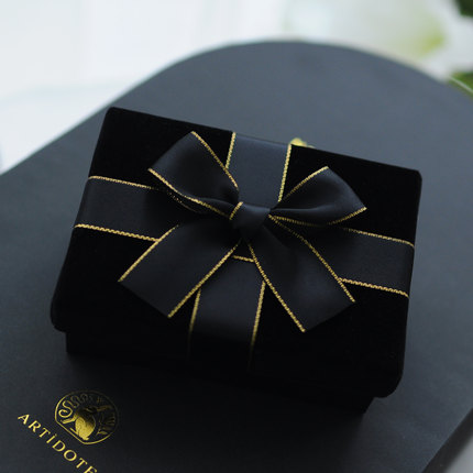 Ins风高品黑色丝绒礼物口红美妆饰品包装盒伴手礼盒空盒gift box