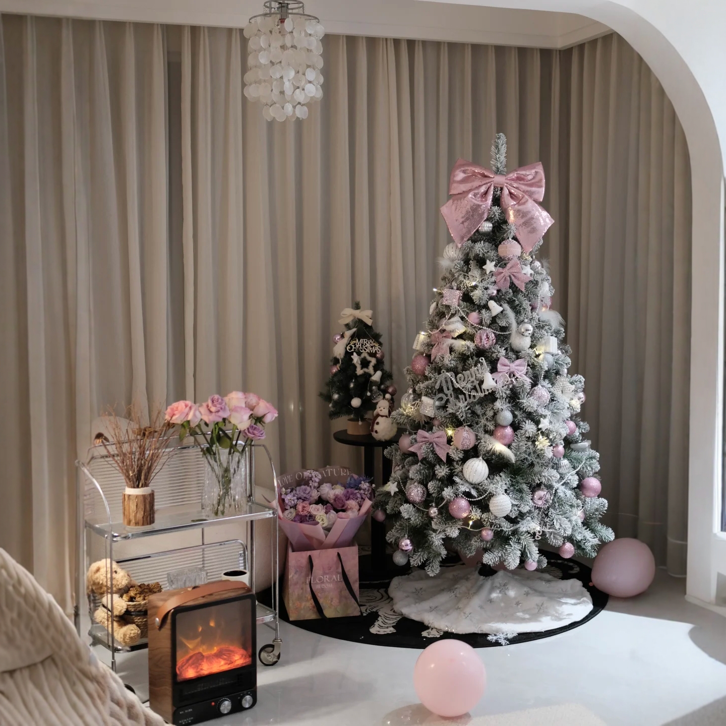 圣诞节装饰品氛围布置场景圣诞树2025新款客厅摆件高级感落地家用