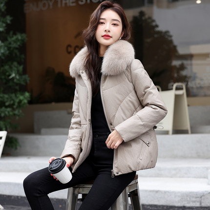 海宁真皮羽绒服女短款2024冬季新款绵羊皮狐狸毛皮衣皮草显瘦外套