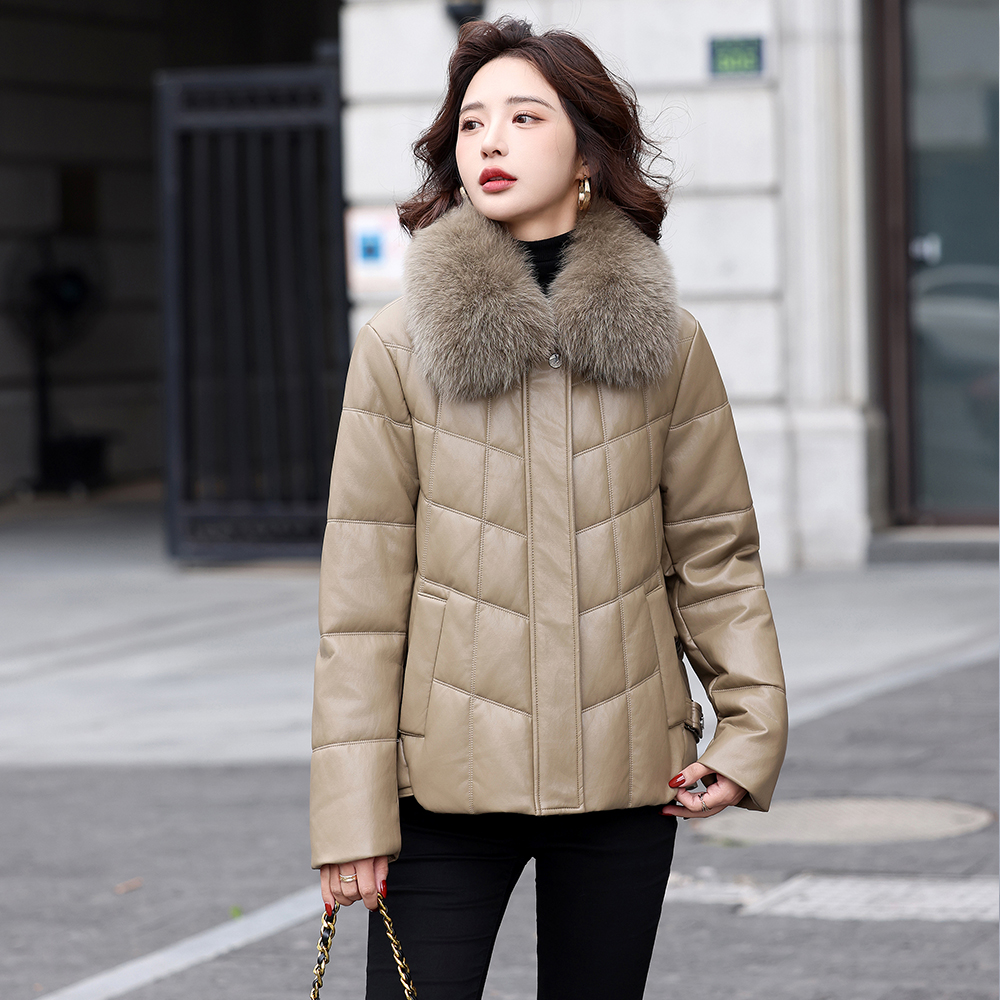 真皮羽绒服女常规款宽松狐狸外套