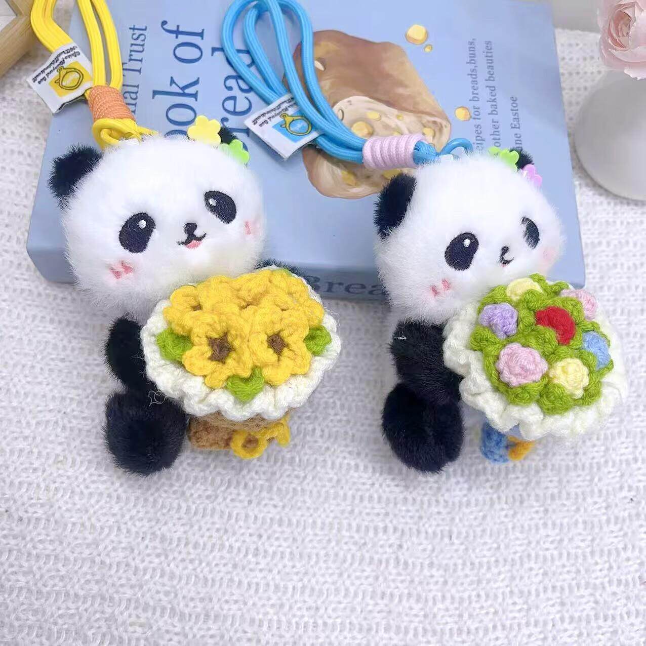 【成都超火】熊猫公仔手捧花玩偶