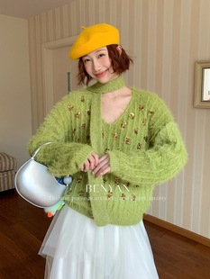 巨好看的初春绿毛衣女 亮片小众针织衫女开春上衣