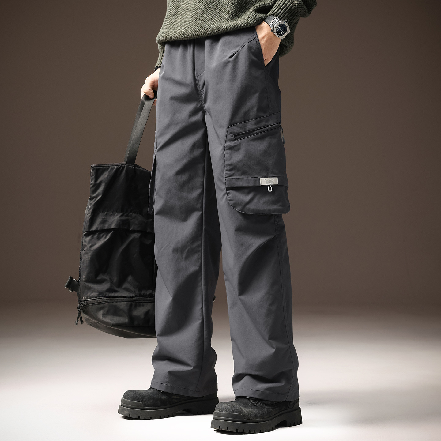 日系简约褶皱工装休闲男裤