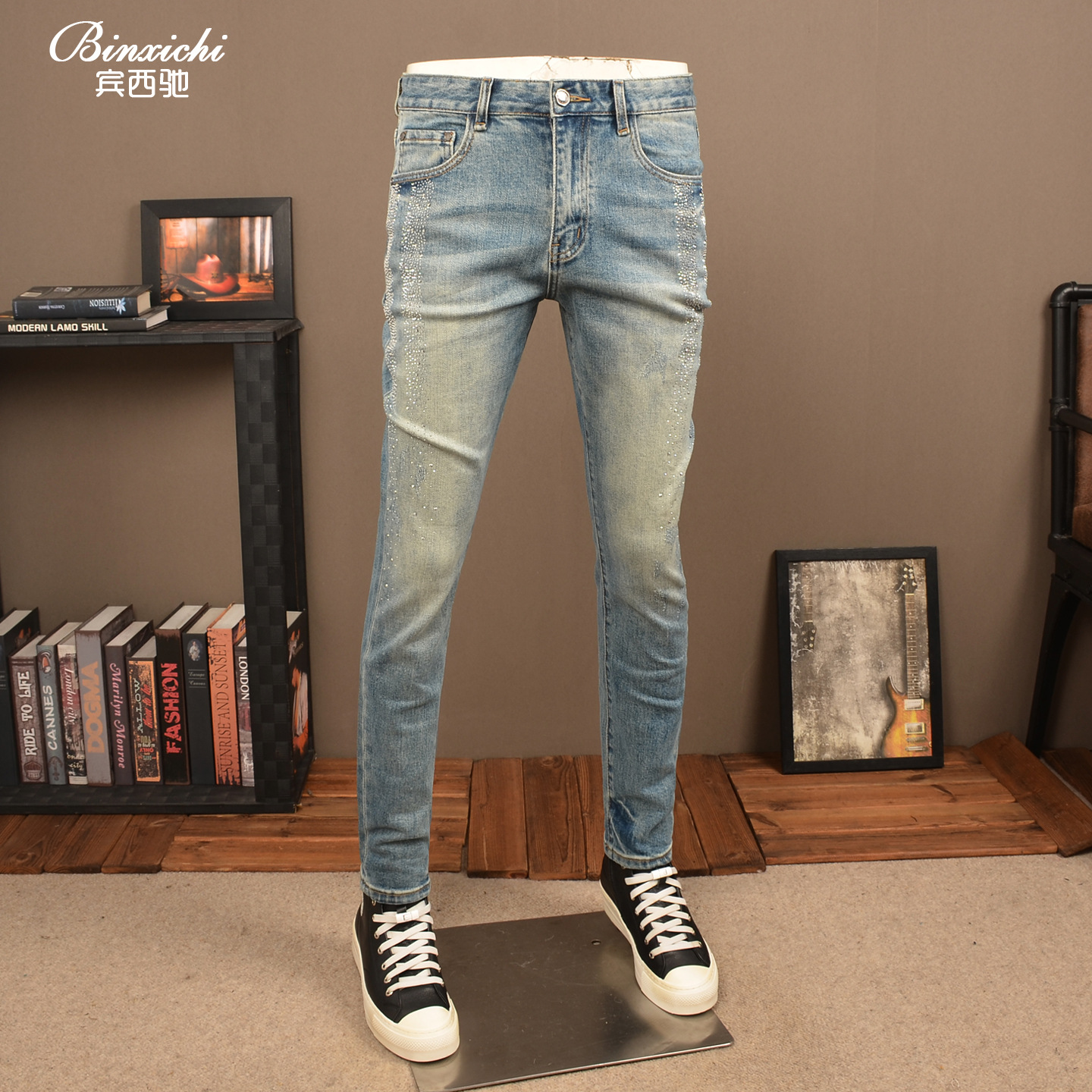 秋冬款复古浅蓝色烫钻牛仔裤男弹力修身小脚潮流高端水洗休闲男裤
