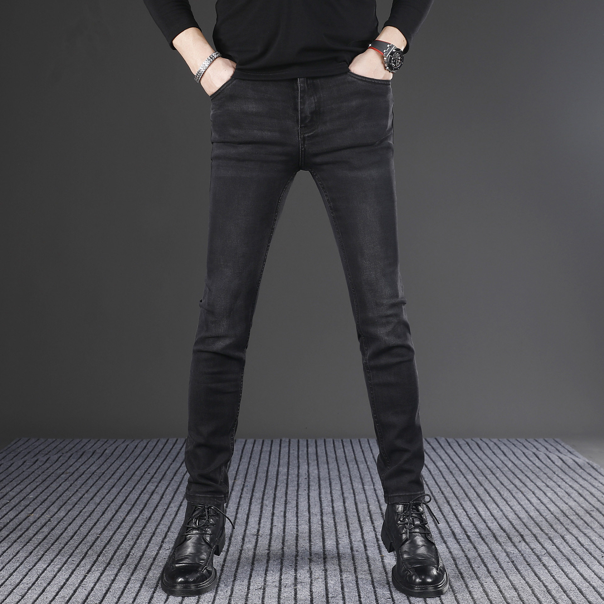 秋冬新款黑色修身男牛仔裤