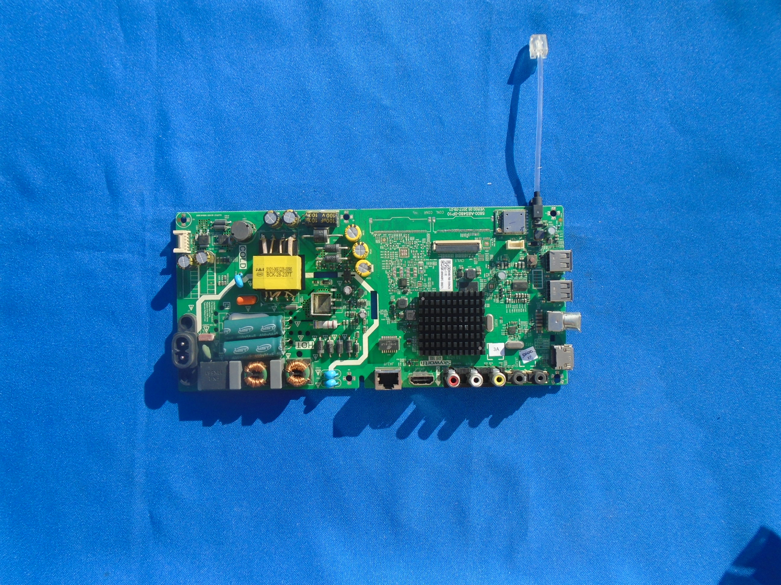 @创维40E3500 40X6主板5800-A8S480-0P10 配屏RDL400FY( QDO-800)