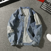 Màu đỏ với áo khoác denim nam mùa xuân và mùa thu Hàn Quốc của xu hướng quần áo denim Áo khoác nam công cụ retro Nhật Bản - Áo khoác đôi