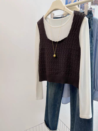 咖色方领麻花针织短款马甲吊带背心女春秋季高级感无袖上衣外穿