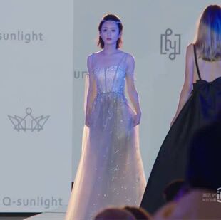 2023新款赵丽颖明星同款吊带连衣裙女主持人生日派对晚会礼服长款