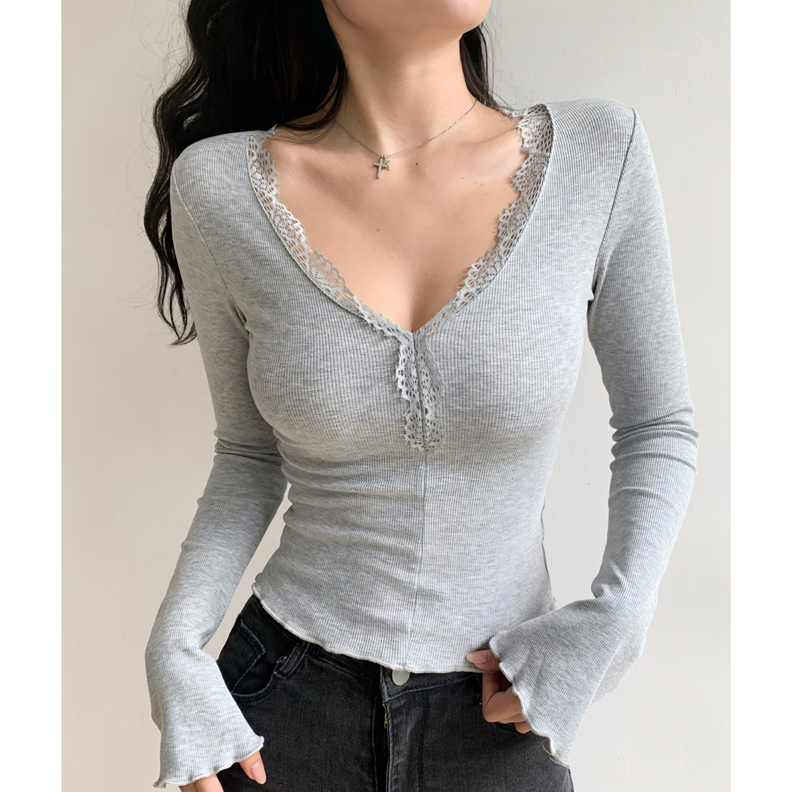 MH快时尚 美式纯欲辣妹蕾丝木耳边性感V领喇叭长袖打底T恤上衣女