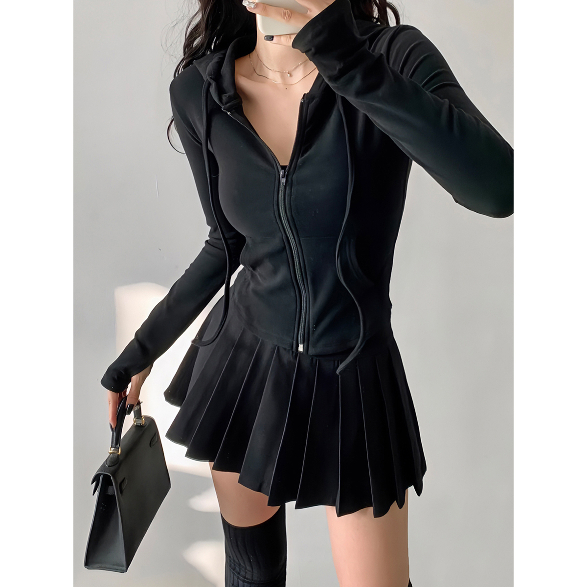 修身型显瘦长袖连帽拉链卫衣帽衫