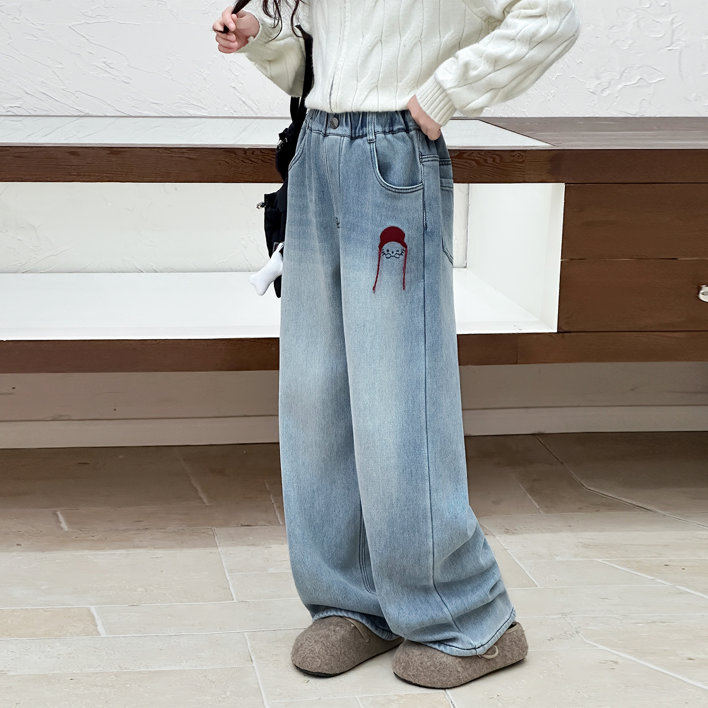 女童猫咪刺绣牛仔裤2025秋冬装