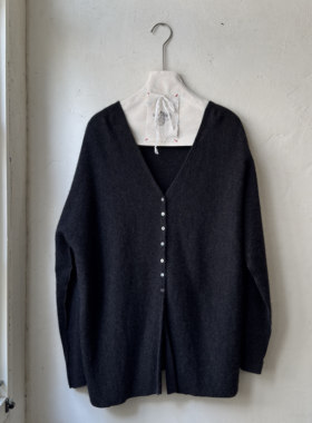 意大利Album V领开衫