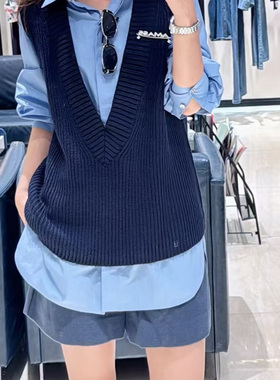 哥家商场同款2025秋新款V领宽松学院风羊毛针织马甲背心女5399678