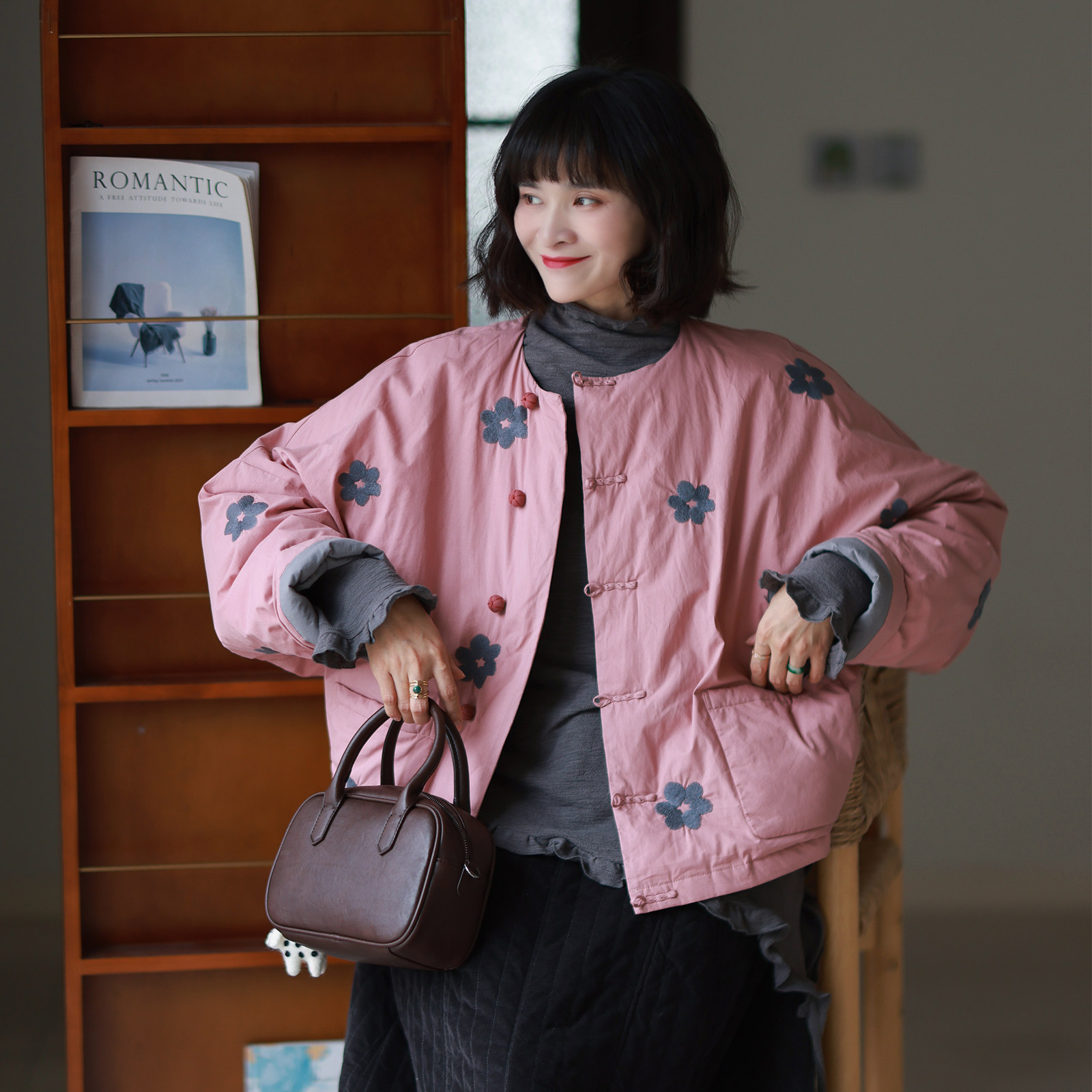 墨黛原品女装冬季新品文艺刺绣加厚95白鸭绒复古外套保暖羽绒服