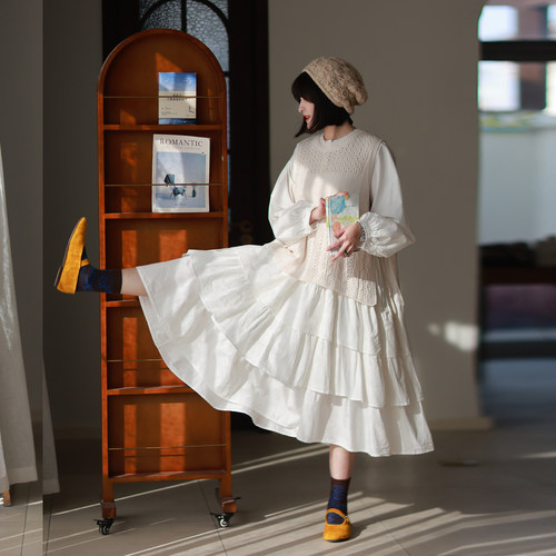 墨黛原品女装2026春季新品百搭文艺休闲针织镂空圆领背心叠穿马甲