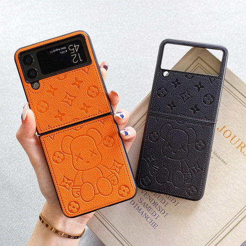 潮牌皮质三星zflip3暴力熊手机壳