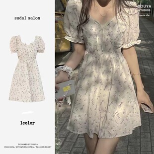 2023夏季款奶油法式温柔风软妹子碎花连衣裙甜美白色初恋裙子