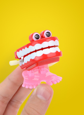 笑一个 开心每一天 迷你搞笑大牙上链发条牙齿 新奇乐乐玩具摆件