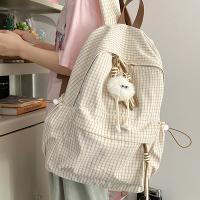 书包女生大学生2025新款小众高颜值轻便双肩包高中初中生电脑背包