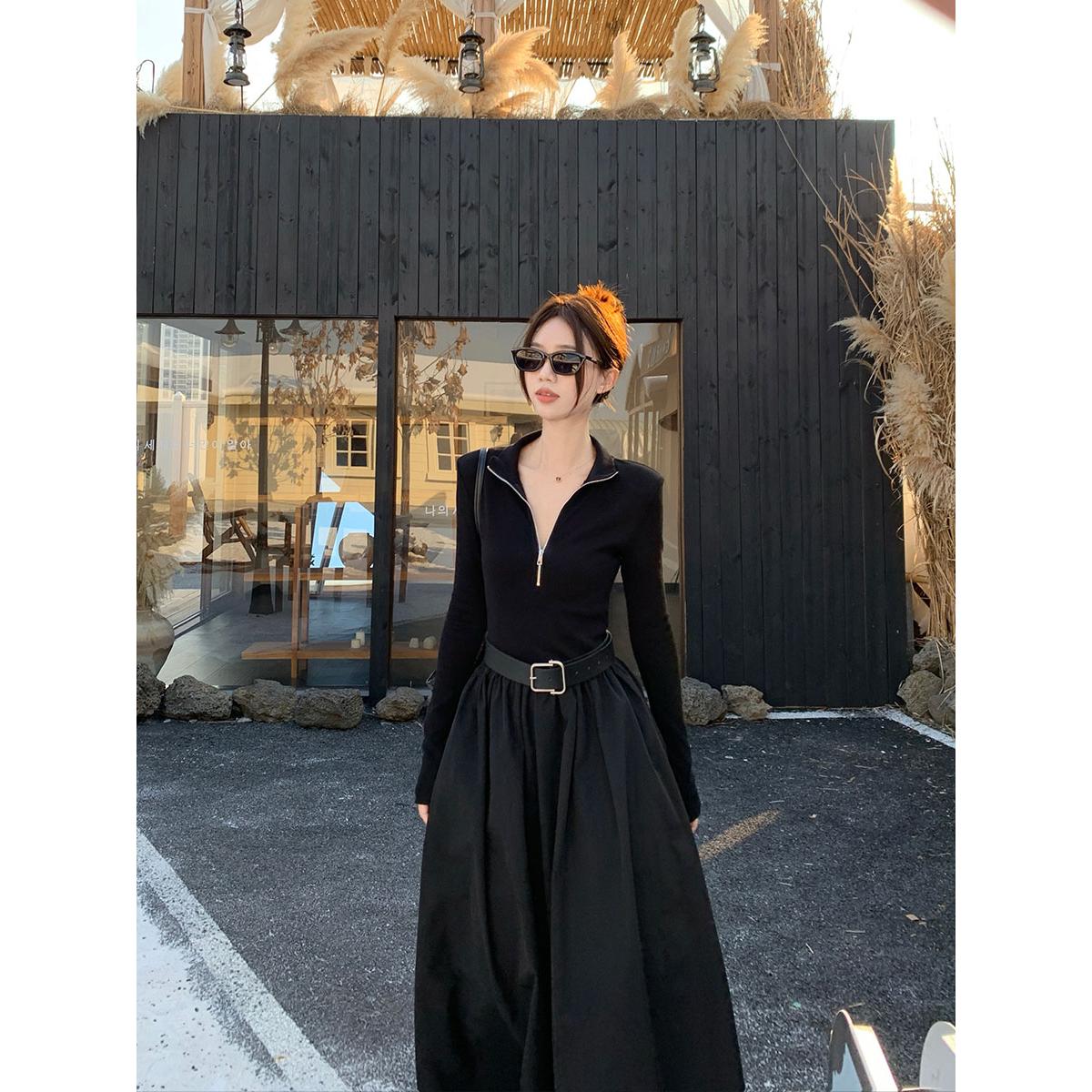 ~大码女装秋季赫本风黑色气质设计感时尚拉链收腰显瘦连衣裙