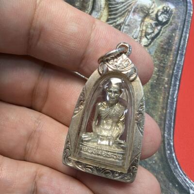 泰国佛牌正品龙婆瑞一期立尊自身