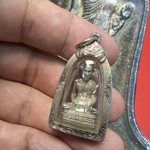 泰国佛牌正品龙婆瑞一期立尊自身