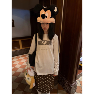 自制甜美日系纯棉白色长袖T恤女小众腊肠狗字母印花宽松圆领上衣