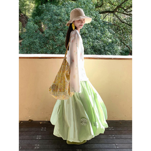 日系设计感苹果绿空气感花苞裙春少女风立体花朵过膝蓬蓬裙半身裙