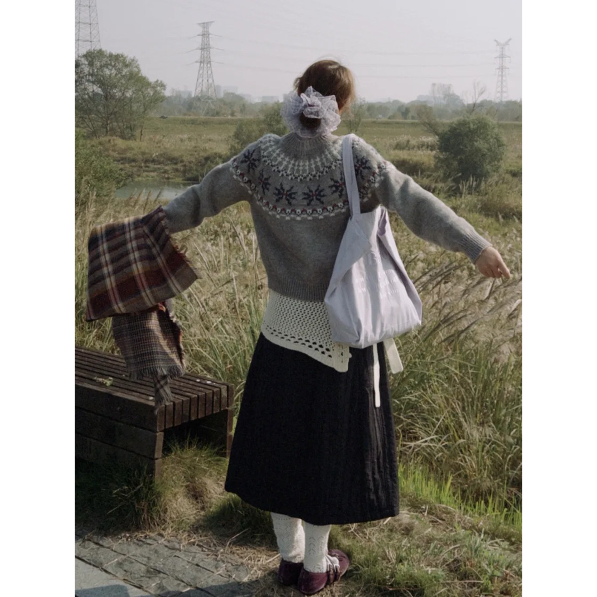 日系设计款费尔岛灰色提花毛衣