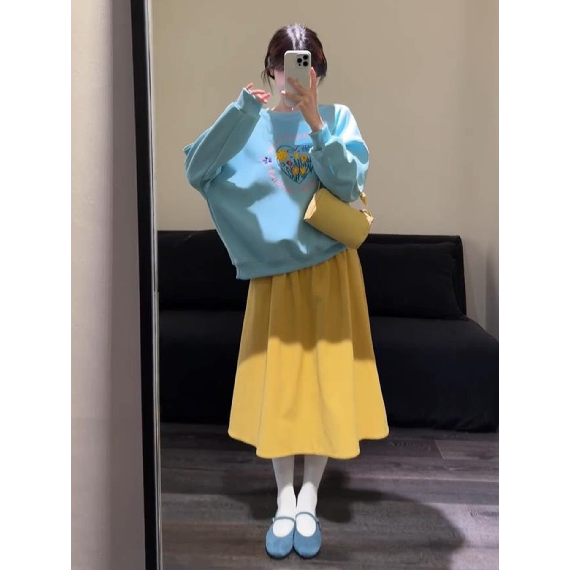 日系小清新芒果黄显白遮胯半身裙女秋冬加厚宽松小个子学生a字裙