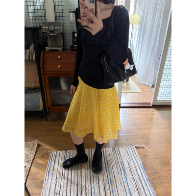 日系甜美黄色波点垂感半身裙女