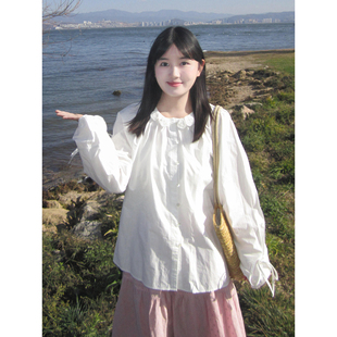 日系设计感甜美白色立体花朵衬衫女春小众设计感可爱娃娃领领衬衣