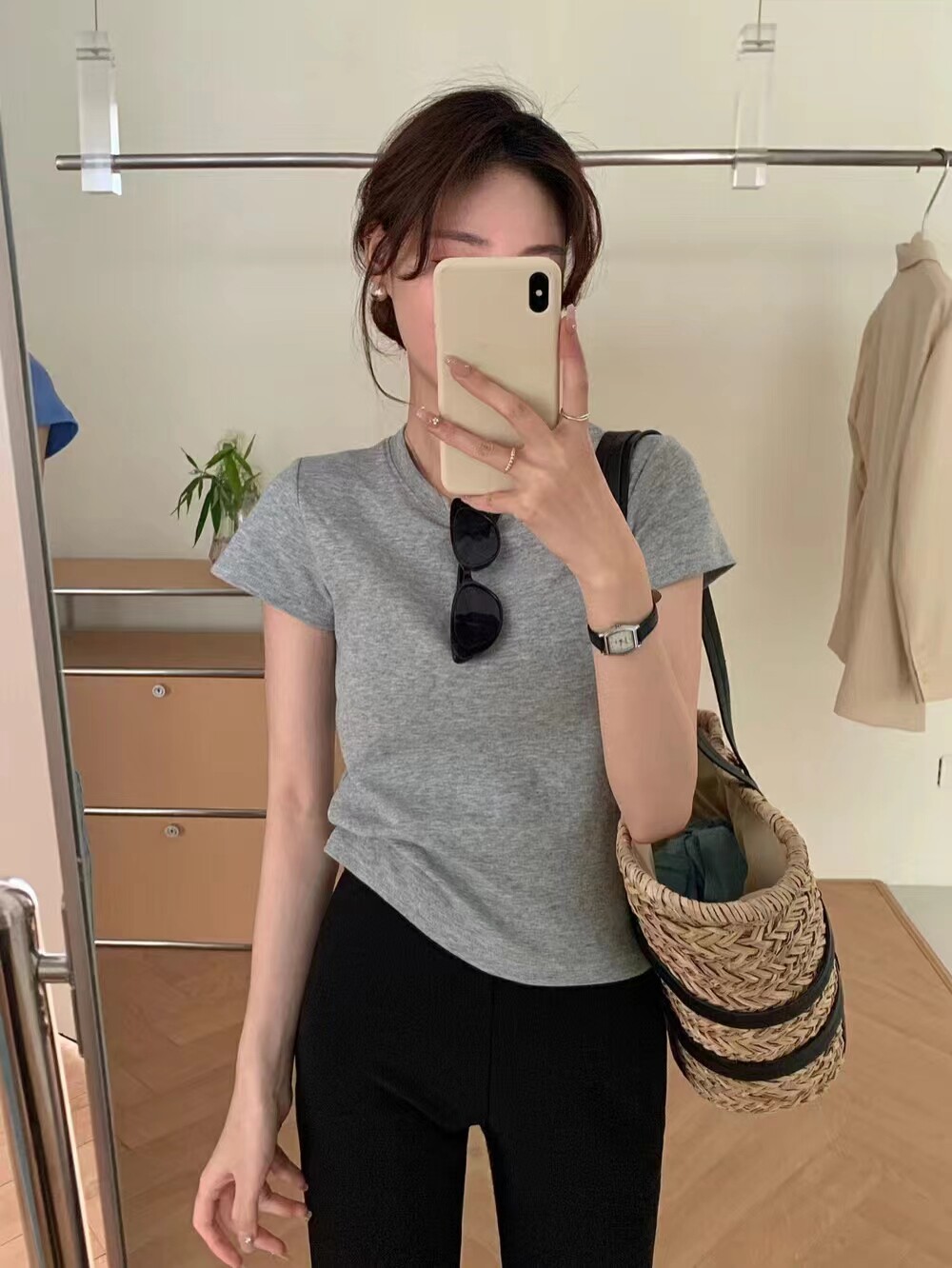 自制高级感韩版修身正肩t恤女夏灰色小个子学生圆领精致短袖上衣