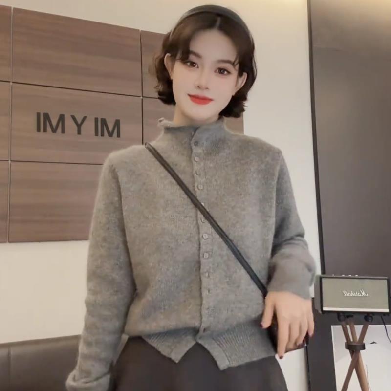 高级感灰色半高领毛衣开衫女秋冬2025新款爆款春装打底针织衫上衣
