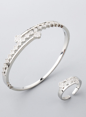 新款创意田园风三层梅花手镯戒指高级感首饰精致设计饰品