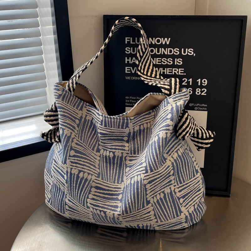 慵懒风大容量帆布托特包单肩斜挎