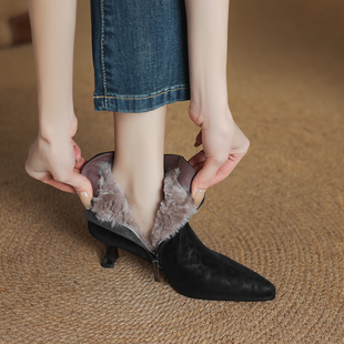 牛皮跟高5CM气质尖头法式百搭细跟中跟真皮厚绒短靴