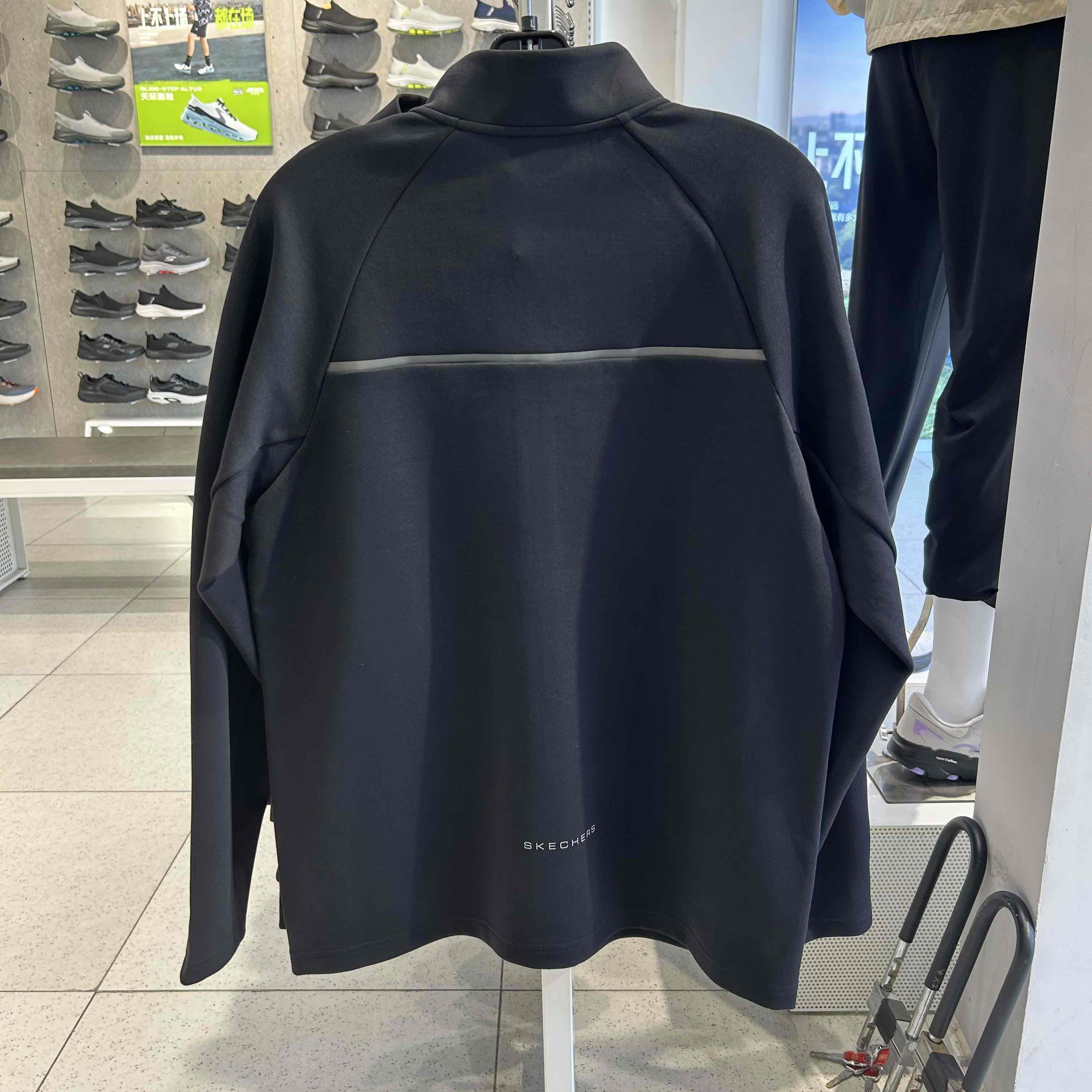 Skechers斯凯奇秋季新款男子外套休闲运动服针织卫衣上衣P324M008