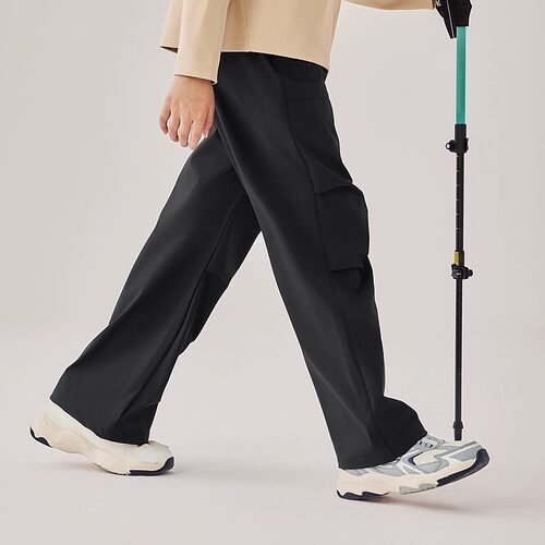 Skechers斯凯奇儿童秋季防泼水宽松舒适亲肤褶皱工装长裤L325K019