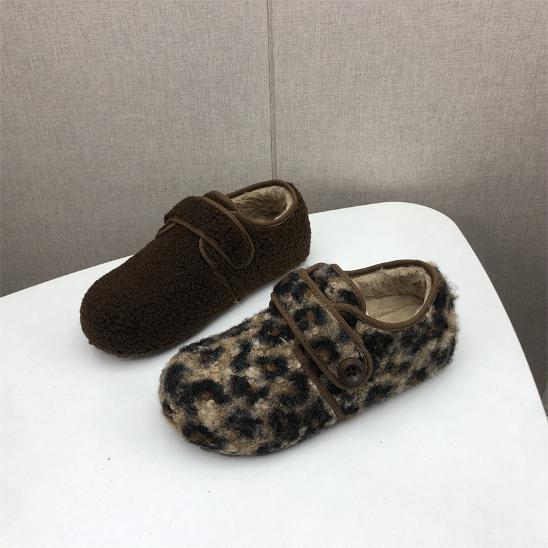 品牌撤柜2025圆头毛绒勃肯鞋