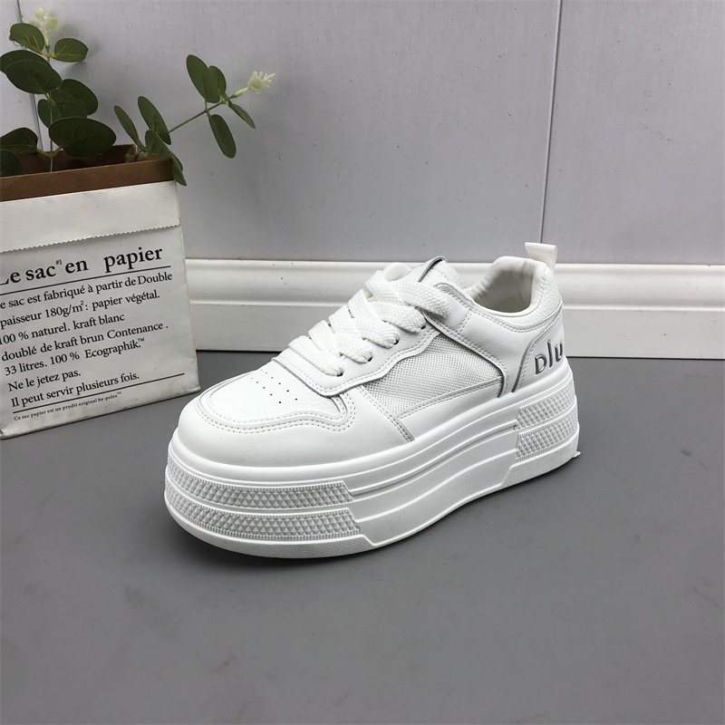 品牌撤柜厚底增高小白鞋女2026春款百搭休闲松糕鞋小个子面包鞋女