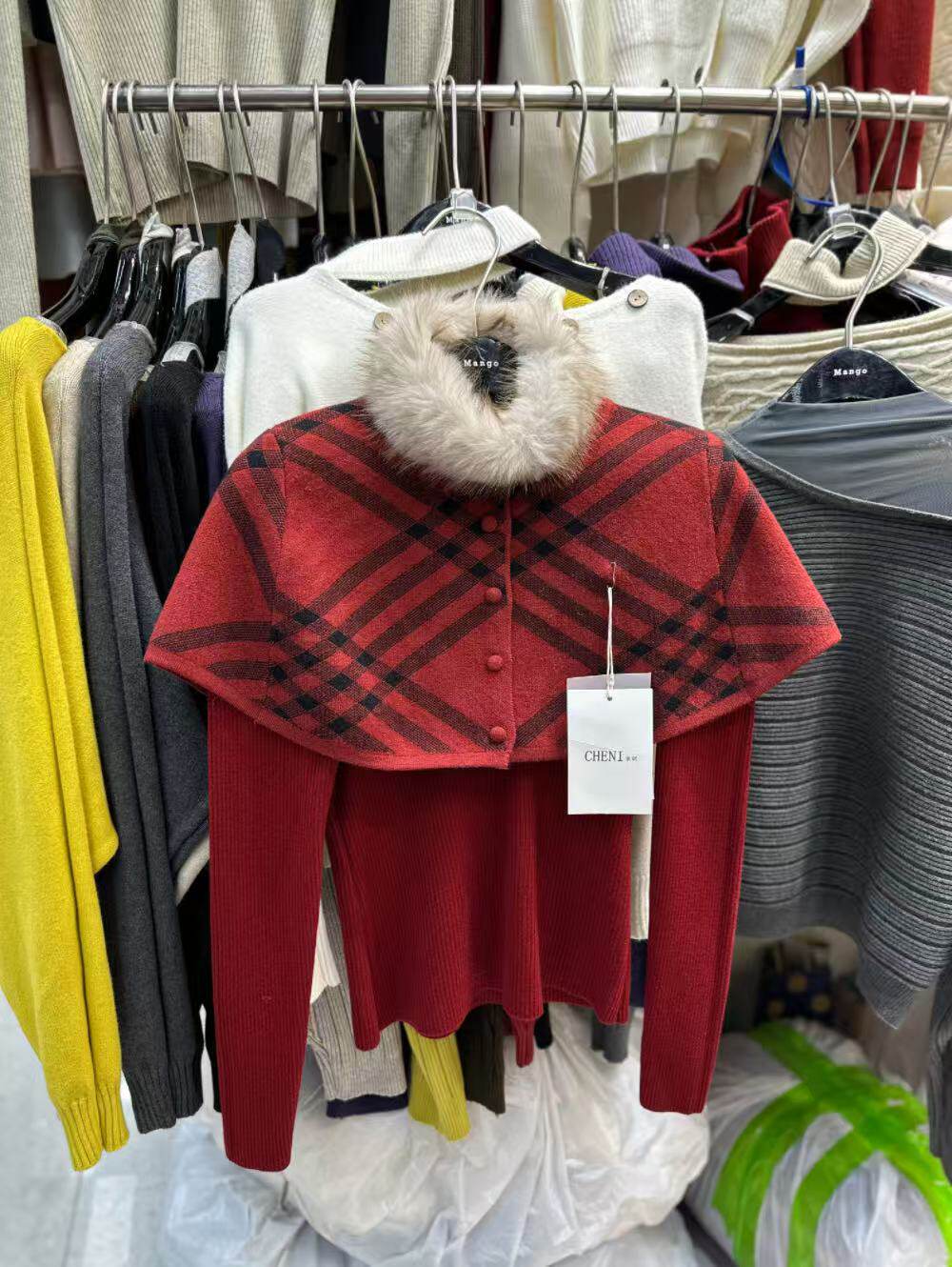 格子斗篷长袖针织衫两件套女2025冬季XH25061新款宽松毛领上衣潮