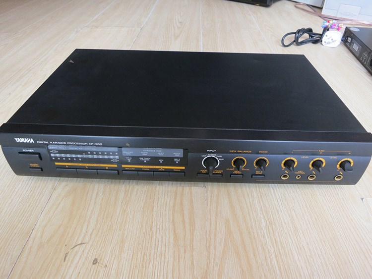 二手原装进口雅马哈KP-300混响器家庭音响功放机用卡拉OK用混响器