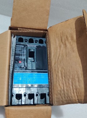 西门子 CAT ED43B015L 15 AMPS 3 极模塑外壳 Circut 断路器开关