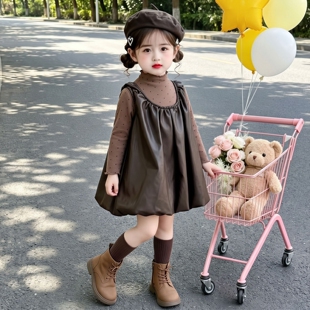 小女孩PU皮裙春秋季宝宝吊带裙两件套韩版穿搭美拉德套装裙子秋装
