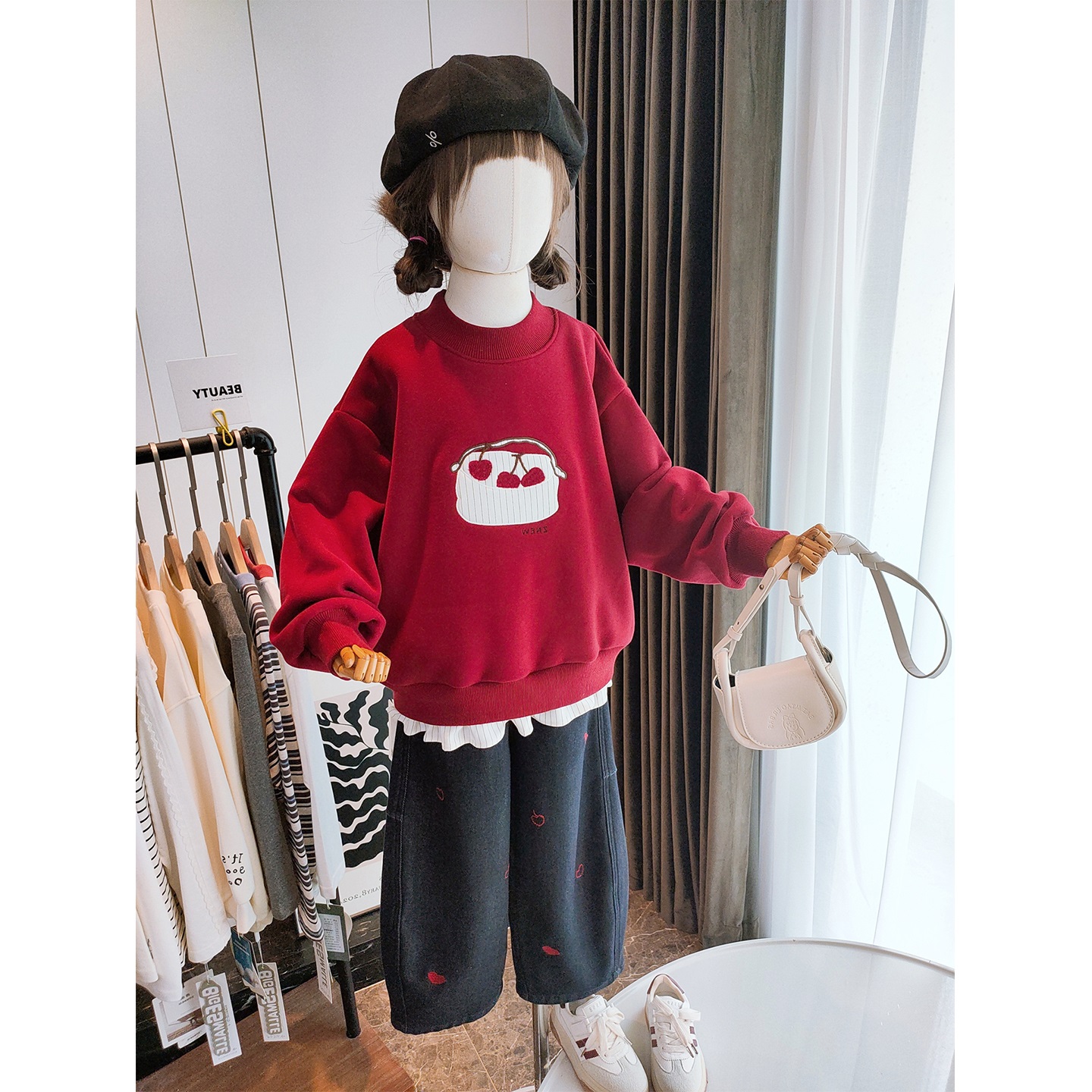 樱桃刺绣加厚一体绒卫衣上衣服