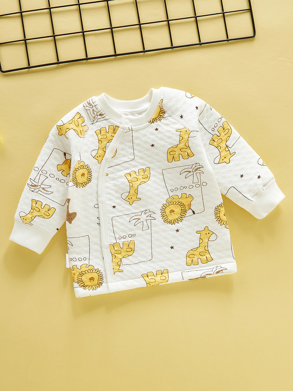 THREE-LAYER WARM CLOTHES FOR INFANTS AND TODDLERS IN WINTER PADDED UNDERWEAR FOR BOYS AND GIRLS BONELESS LONG-SLEEVED PLACKET TOPS AND BASE LAYERS