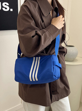 小众枕头包简约洋气土司运动包新款春秋斜挎包女腋下单肩包批发