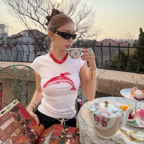海豚印花显瘦辣妹圆领T恤